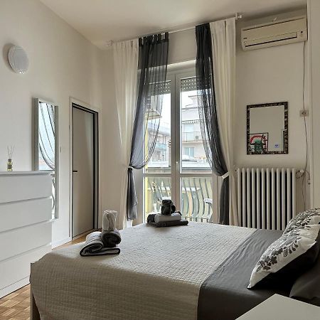 Appartamento Al Mare Rimini Exterior foto